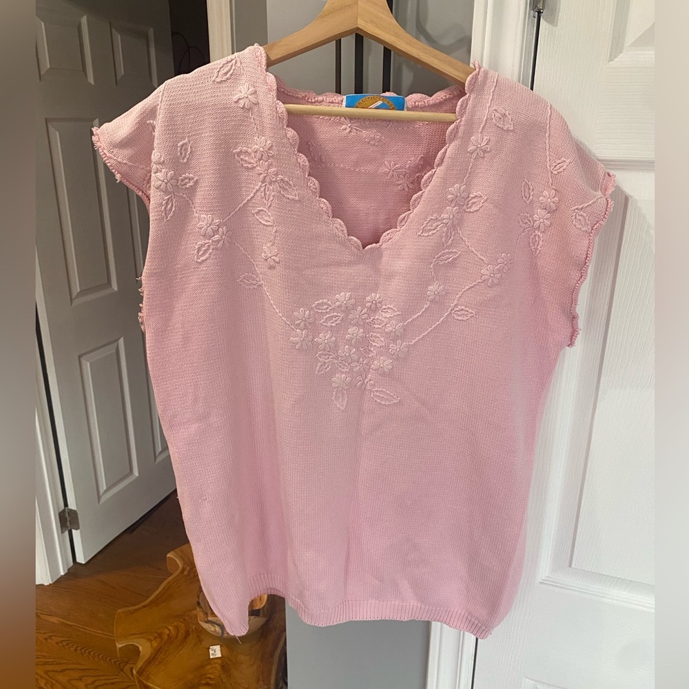 🌷Pacific Coast Highway Pink Embroidered Knit Top 1X-2X 3/$30